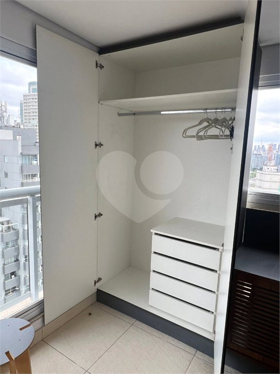 Apartamento à venda com 2 quartos em Itaim Bibi, São Paulo, SP