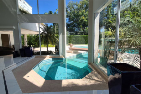 Casa à venda com 5 suítes no condomínio Lago Azul 1, Araçoiaba da Serra - SP