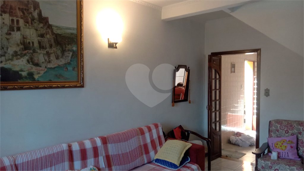 Casa à venda com 3 quartos, sendo 1 suíte, em Vila Medeiros, São Paulo, SP
