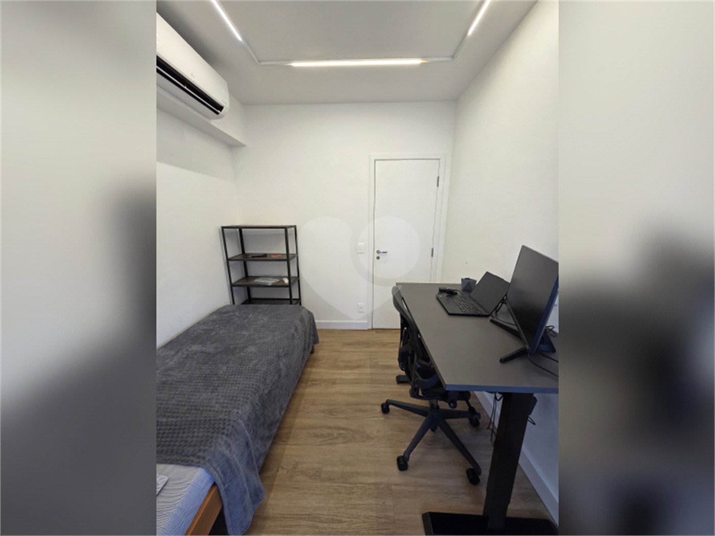 Apartamento à venda ou para alugar com 3 quartos, sendo 1 suíte,  em Vila Olímpia, São Paulo, SP