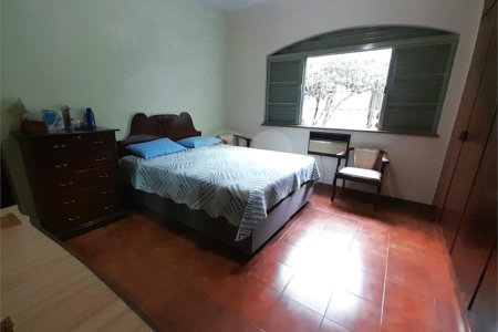 Casa à venda com 5 quartos, sendo 1 suíte,  em Jardim Anhangüera, Ribeirão Preto, SP
