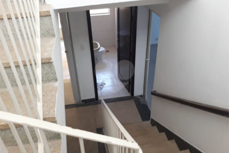 Sobrado para alugar com 4 quartos no Centro, São Roque, SP