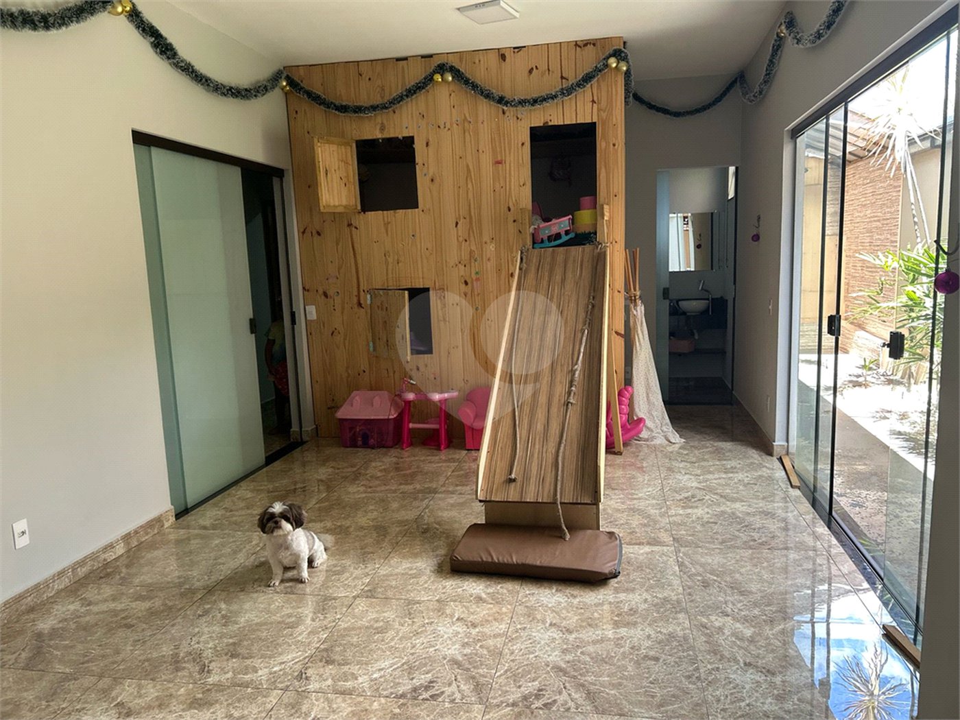 Casa à venda com 3 quartos, sendo 2 suítes, em Jardim de Cresci, São Carlos, SP