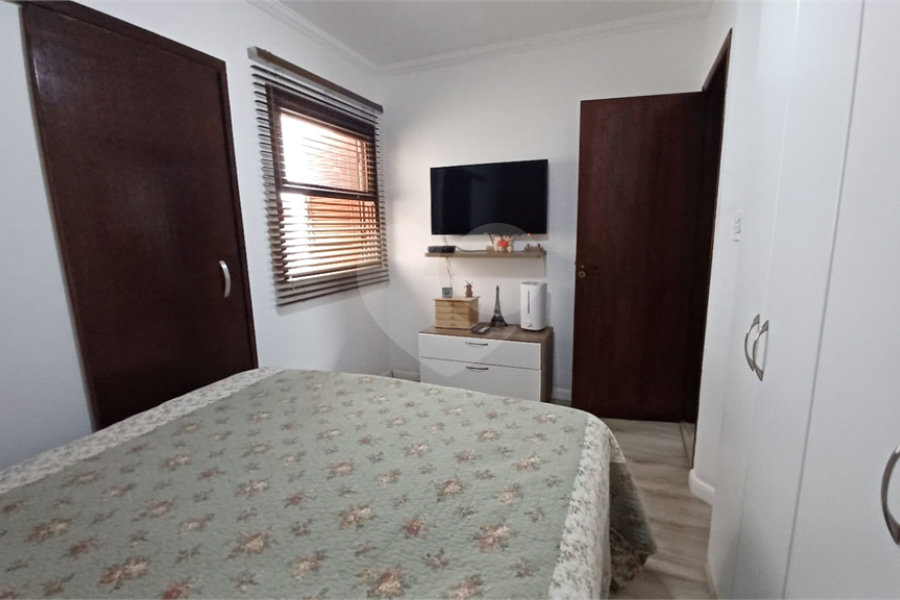Casa à venda com 3 quartos, sendo 1 suíte, no condomínio Residencial Morada do Horto, São Paulo - SP