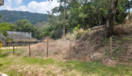 Terreno à venda no condomínio Itaguaçu da Cantareira, São Paulo - SP