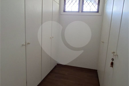 Casa à venda com 5 quartos, sendo 4 suítes, em Butantã, São Paulo, SP