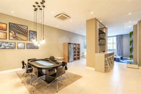 Apartamento à venda com 4 quartos, sendo 3 suítes,  em Jardim das Acácias, São Paulo, SP