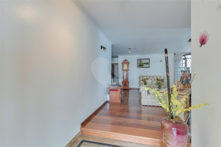 Casa Térrea à venda com 4 quartos, sendo 1 suíte, em Jardim Prudência, São Paulo, SP