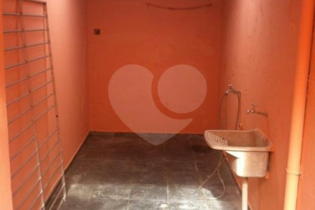 Sobrado à venda com 3 quartos, sendo 1 suíte, em Chora Menino, São Paulo, SP