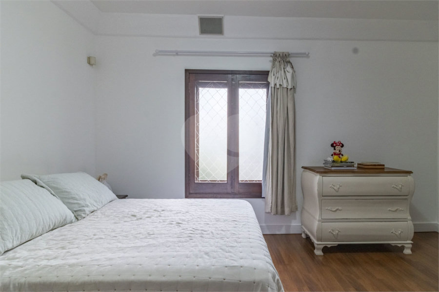 Casa à venda com 3 quartos, sendo 1 suíte, em Jardim Paulistano, São Paulo, SP