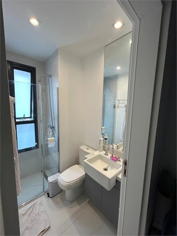 Apartamento à venda com 3 suítes em Jardim das Acácias, São Paulo, SP