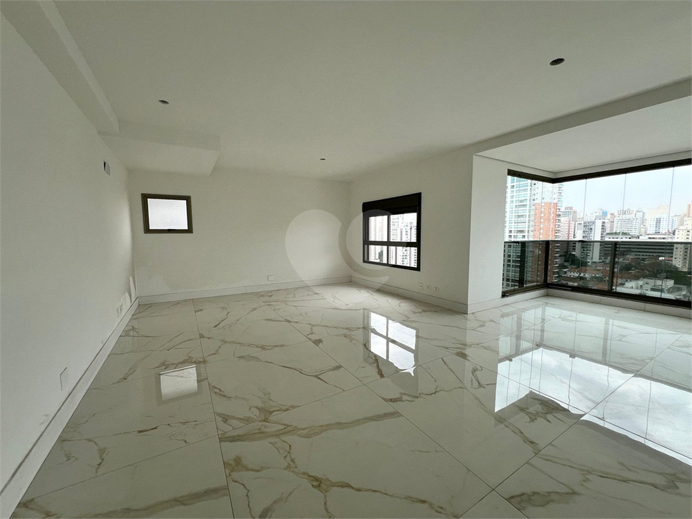 Apartamento à venda com 3 suítes em Perdizes, São Paulo, SP