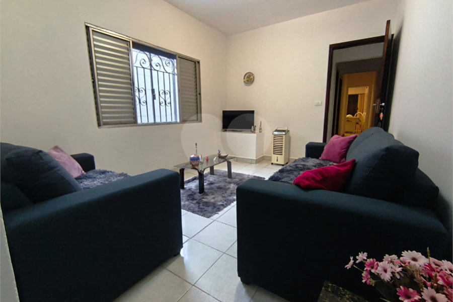 Sobrado à venda com 3 quartos no Brasilândia, São Paulo, SP