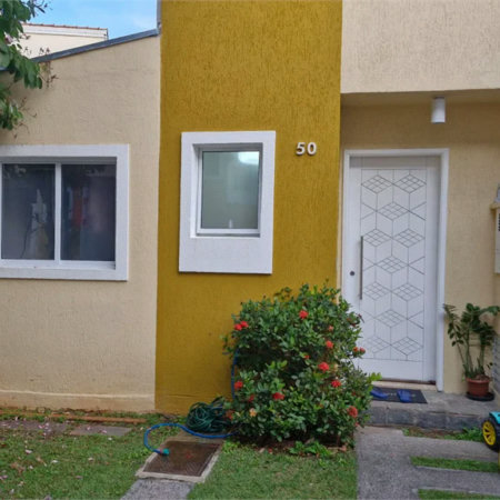 Casa à venda com 3 quartos, sendo 1 suíte, no condomínio Moradas do Horto, São Paulo - SP