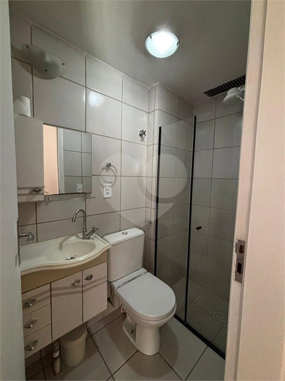 Apartamento à venda com 3 quartos em Caxingui, São Paulo, SP