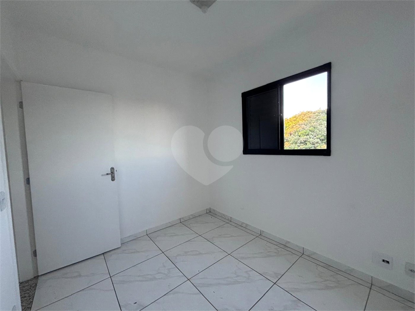 Apartamento à venda com 2 quartos em Jardim Gutierres, Sorocaba, SP