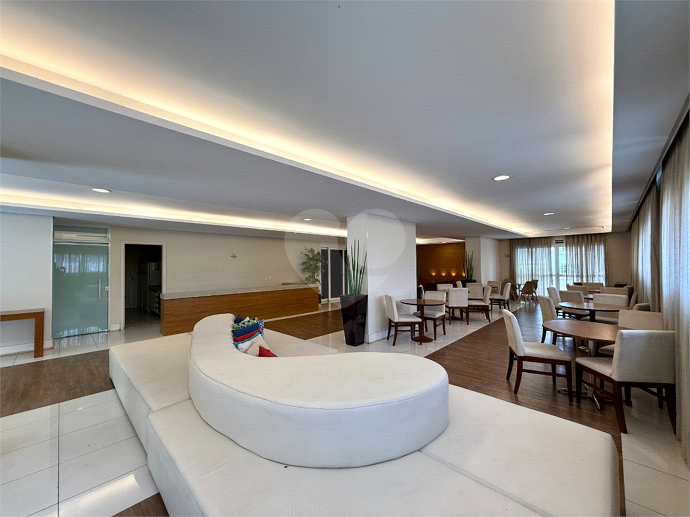 Apartamento à venda com 2 quartos, sendo 1 suíte, em Alto da Boa Vista, São Paulo, SP
