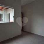 Casa de Vila à venda com 2 quartos em Jardim Santa Marta, Sorocaba, SP