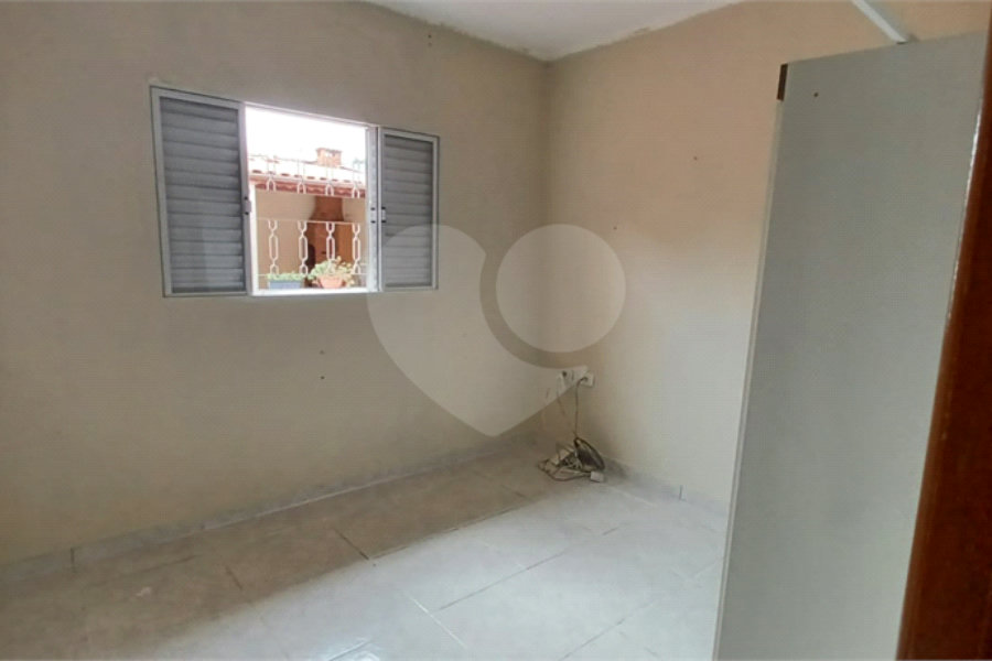 Sobrado à venda com 3 quartos, sendo 1 suíte, em Tremembé, São Paulo, SP