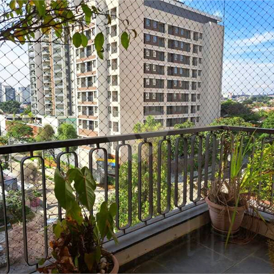 Apartamento à venda com 4 suítes em Campo Belo, São Paulo, SP