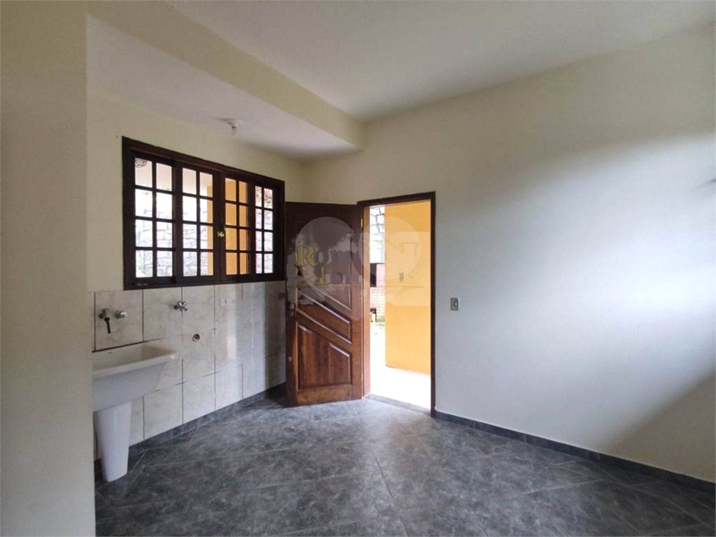 Casa à venda com 3 quartos, sendo 1 suíte, em Serra da Cantareira, Mairiporã, SP