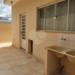 Sobrado à venda com 4 quartos, sendo 3 suítes, em Altos do Jaraguá, Araraquara, SP