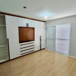Casa à venda com 3 quartos, sendo 1 suíte, no condomínio Residencial Rio Preto Village, Atibaia - SP