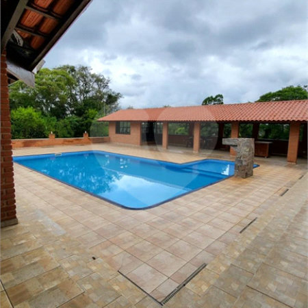 Chácara à venda com 3 quartos, sendo 2 suítes, em Planalto Verde, São Roque, SP