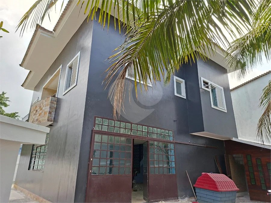 Casa à venda com 3 quartos, sendo 1 suíte, em Vargem Pequena, Rio de Janeiro, RJ