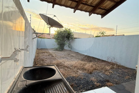 Casa à venda com 2 quartos em Ikaray, Várzea Grande, MT