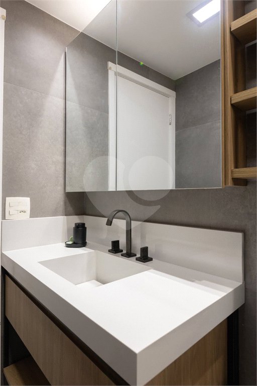 Apartamento à venda com 3 quartos, sendo 1 suíte,  em Alto da Lapa, São Paulo, SP