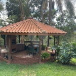 Casa à venda com 4 quartos, sendo 2 suítes,  no condomínio Chacara Marques, Santana de Parnaíba - SP