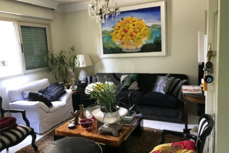 Apartamento à venda com 3 suítes em Vila Morumbi, São Paulo, SP