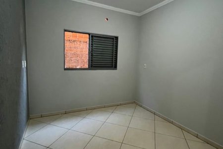 Casa à venda com 4 quartos, sendo 1 suíte,  em Jardim Maristela, Três Lagoas, MS