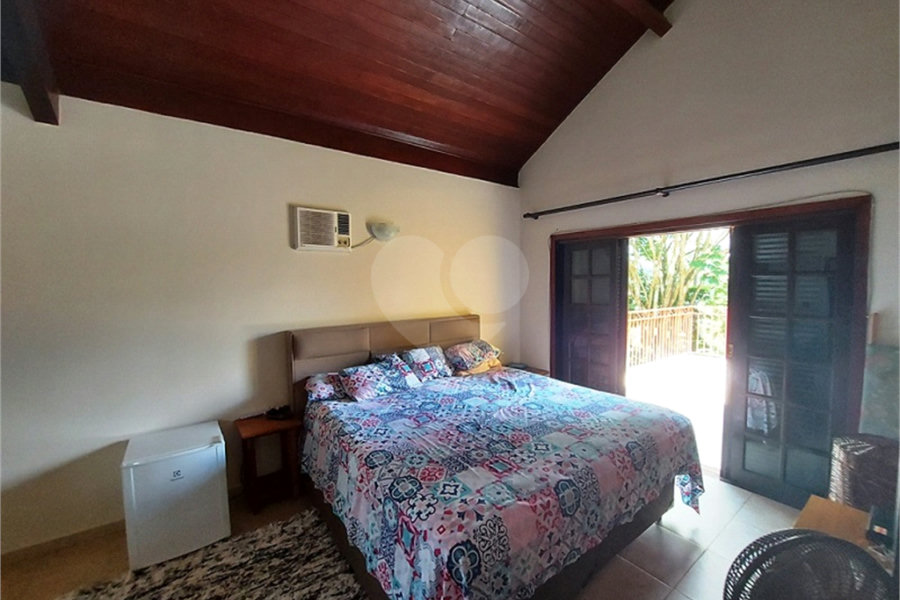 Casa à venda com 5 suítes em Canguera, São Roque, SP