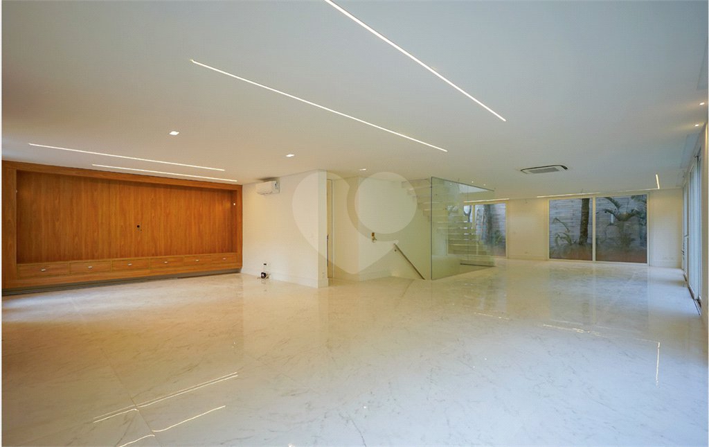 Casa para alugar com 4 suítes no condomínio Hípica Garden, São Paulo - SP