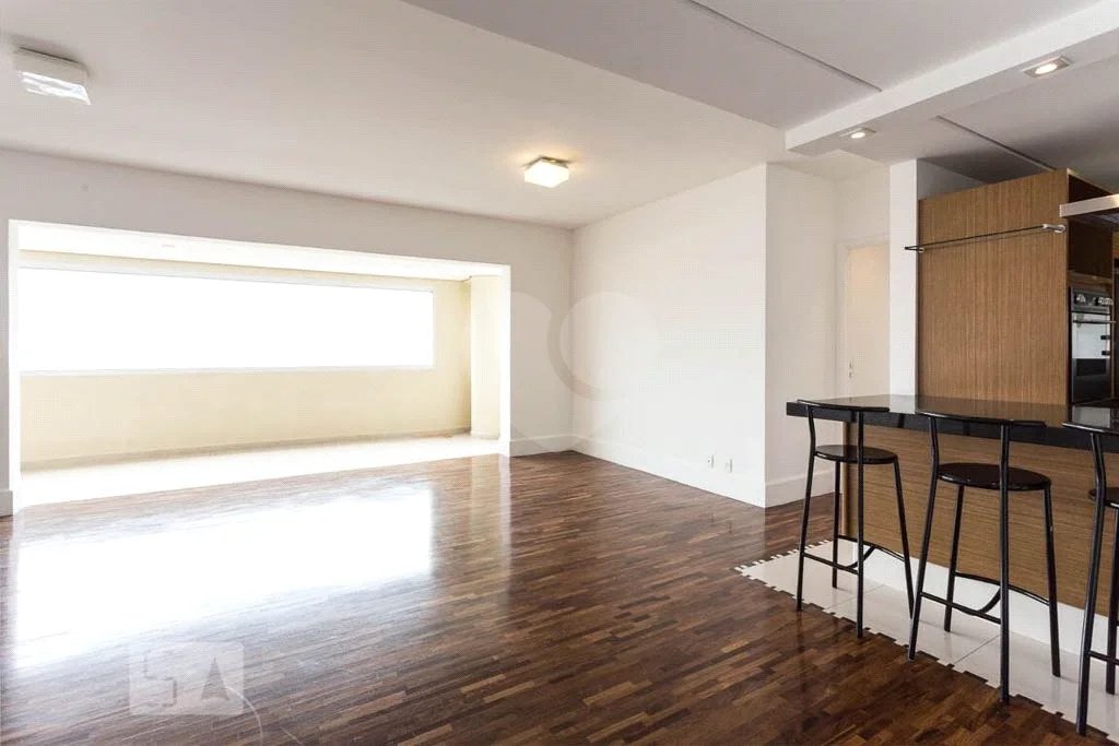 Apartamento à venda com 3 quartos, sendo 1 suíte, em Brooklin, São Paulo, SP