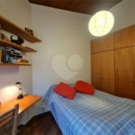 Casa Térrea à venda com 4 quartos, sendo 2 suítes, em Interlagos, São Paulo, SP