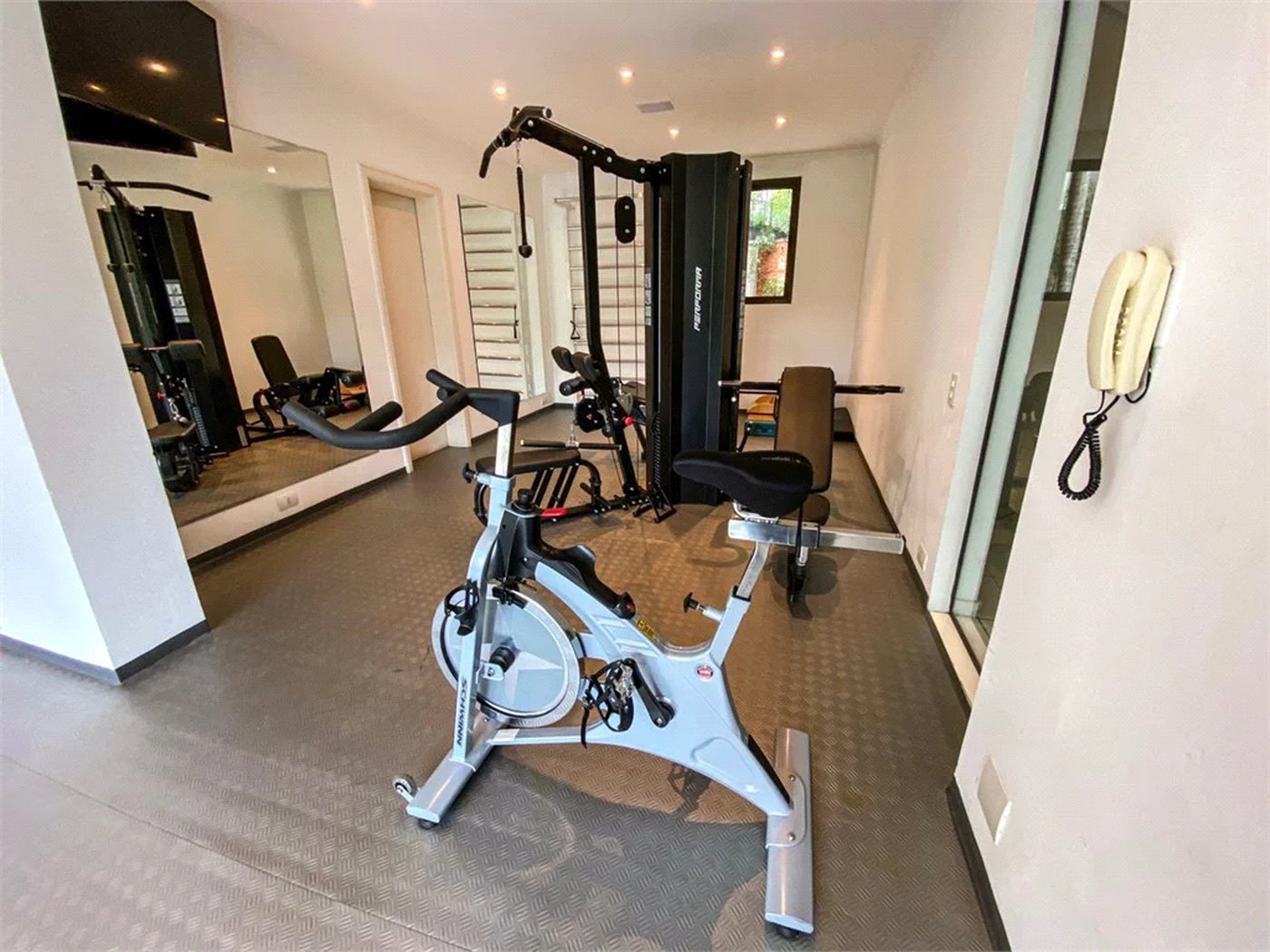 Apartamento à venda com 4 suítes em Vila Suzana, São Paulo, SP