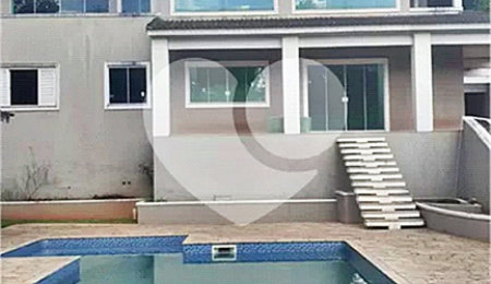 Casa à venda com 3 suítes no condomínio Sausalito, Mairiporã - SP