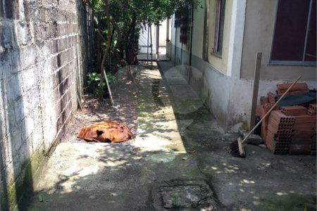 Casa Térrea à venda com 5 quartos em Santa Cruz, Rio de Janeiro, RJ