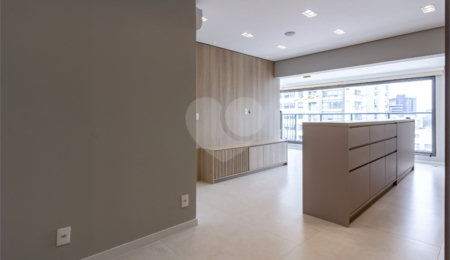 Apartamento à venda com 3 quartos, sendo 2 suítes,  em Brooklin, São Paulo, SP