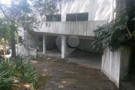 Casa Térrea à venda com 4 quartos, sendo 2 suítes,  em Tucuruvi, São Paulo, SP