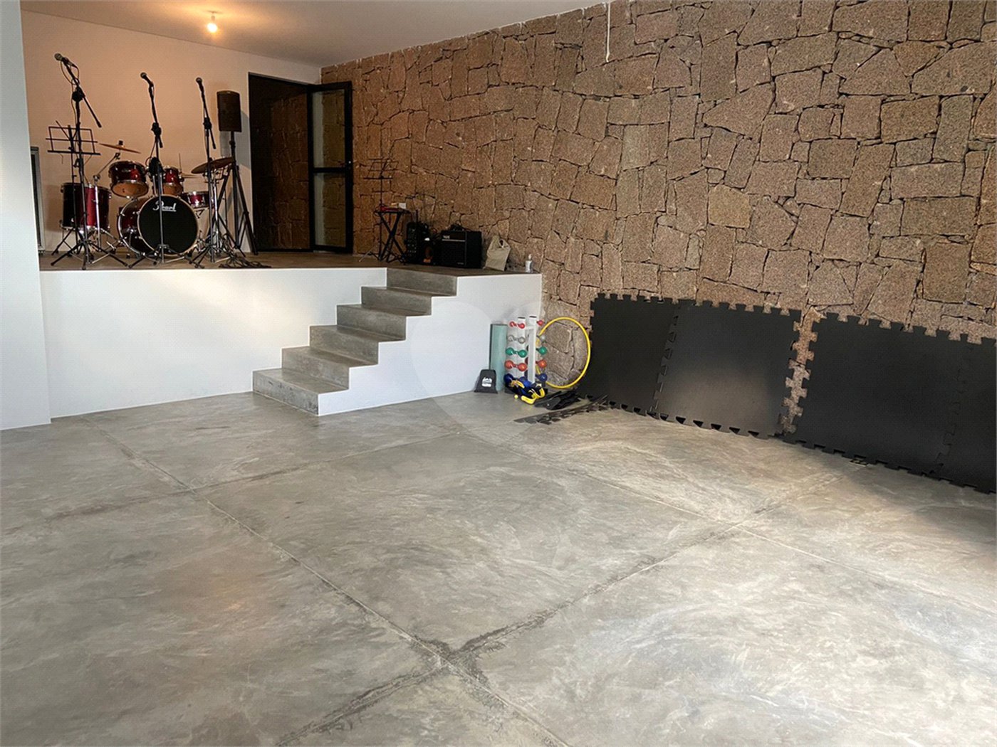 Terreno à venda com 4 suítes no condomínio Jardim Vila Paradiso, Indaiatuba - SP
