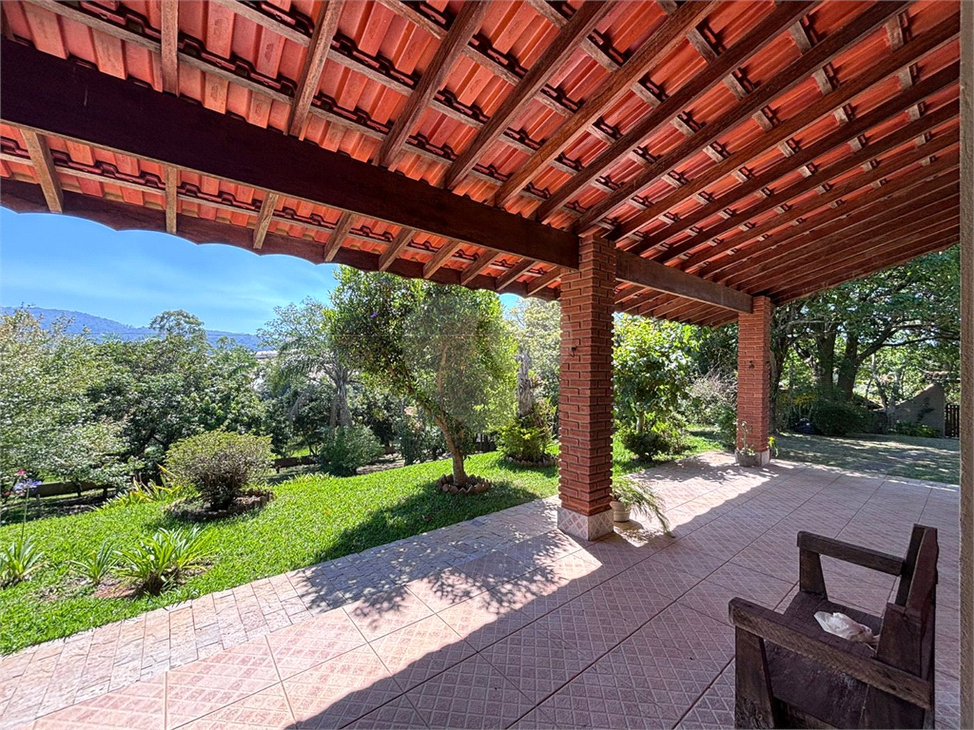 Casa Térrea à venda com 4 quartos, sendo 2 suítes, em Alpes D'Ouro, Bom Jesus dos Perdões, SP