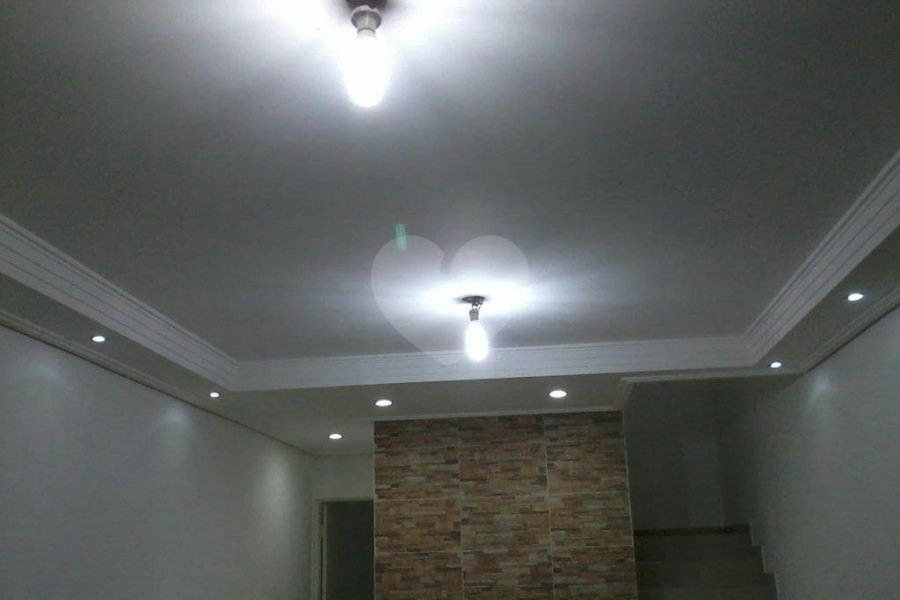 Sobrado à venda com 3 quartos, sendo 1 suíte, em Vila Galvão, Guarulhos, SP