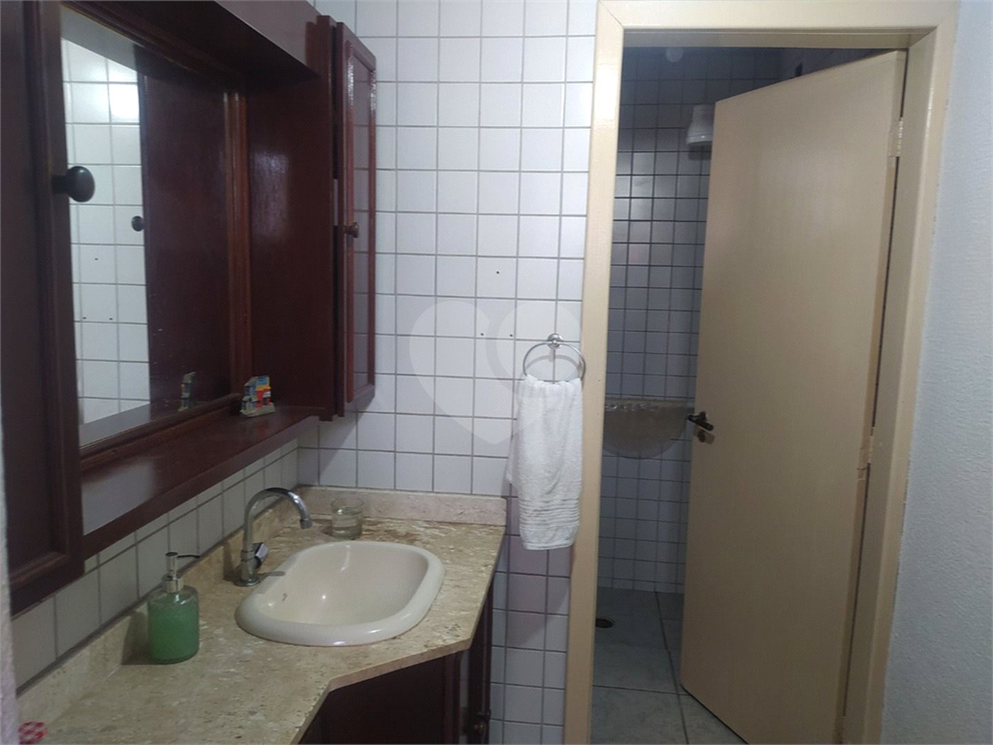 Casa à venda com 4 quartos, sendo 2 suítes, em Jardim Caparelli (mailasqui), São Roque, SP