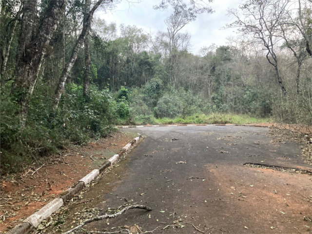 Terreno à venda no condomínio Alpes da Cantareira, Mairiporã - SP