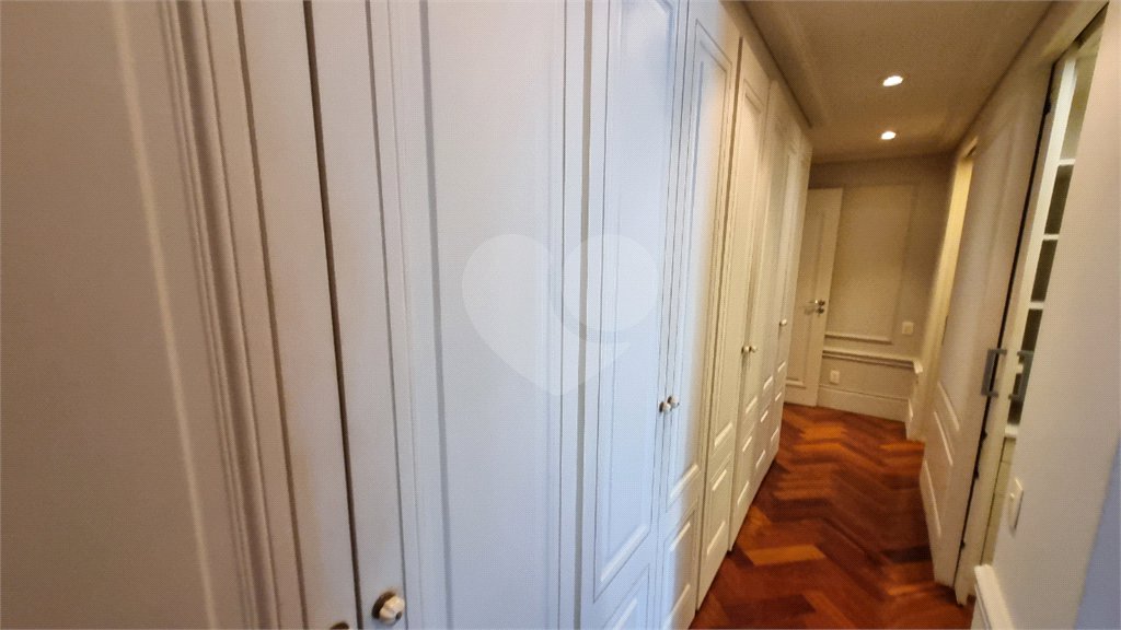 Apartamento para alugar com 6 quartos, sendo 4 suítes,  em Panamby, São Paulo, SP