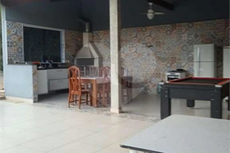 Chácara à venda com 3 quartos, sendo 2 suítes, em Santa Cândida, Vinhedo, SP